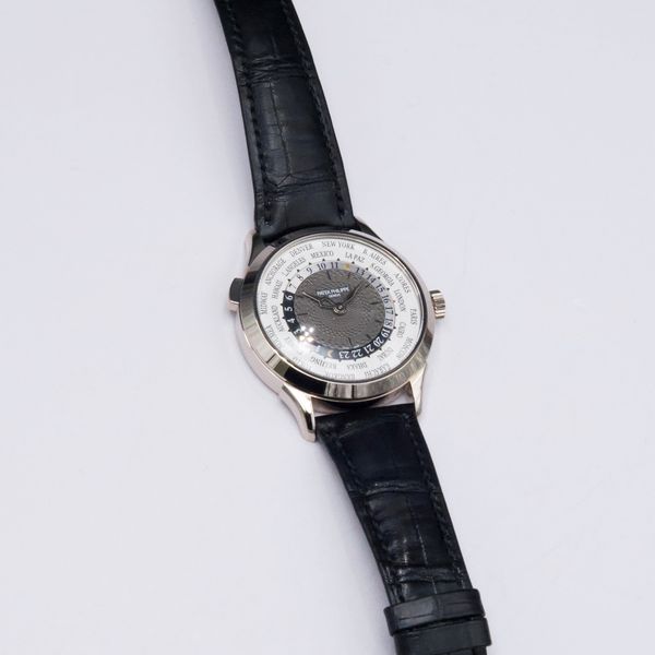 Patek Philippe World Time 5230G-014